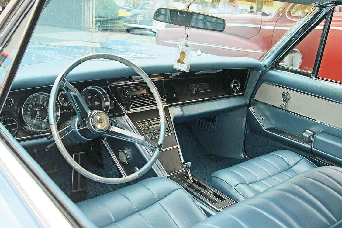 ‘65 Buick Riveria