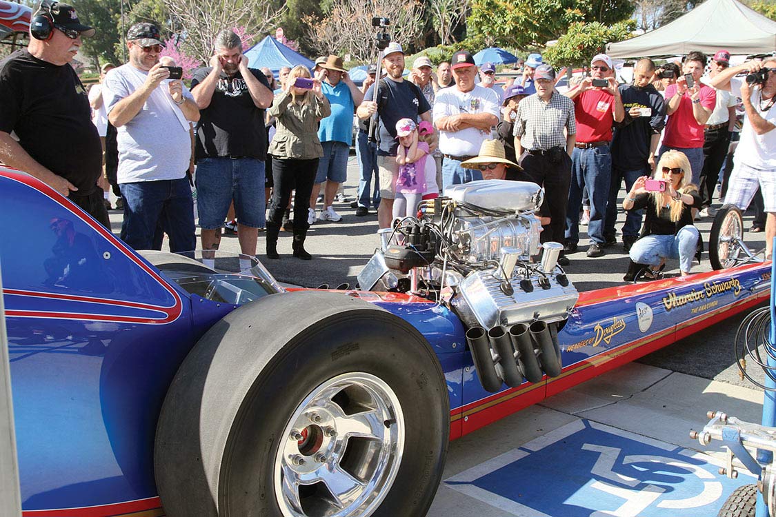 Nostalgia top fuel dragsters fire up 