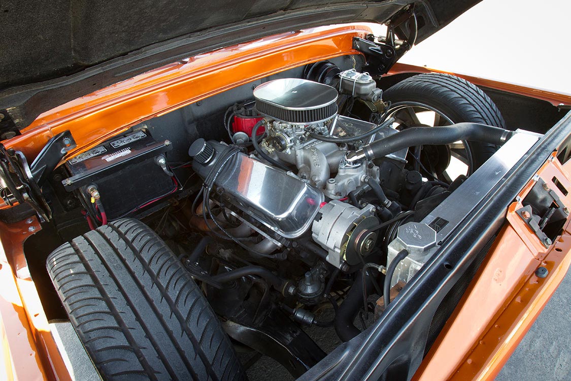 A 1973 Chevy Mark IV 454-ci engine powers the F-100 now