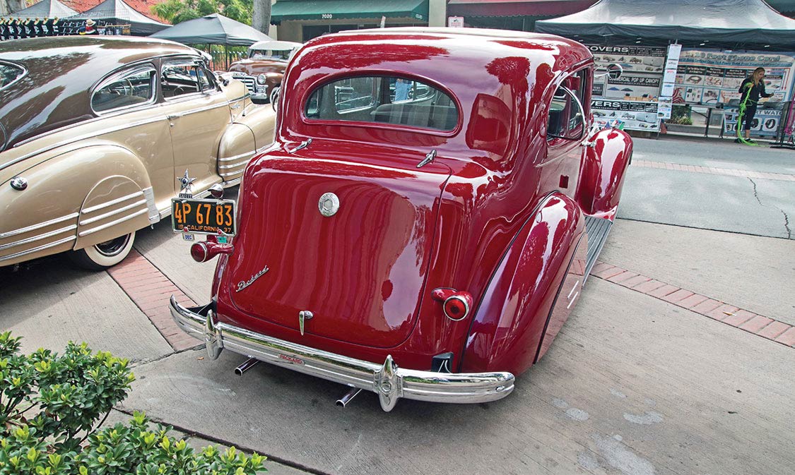 ’37 Packard 120 Sedan