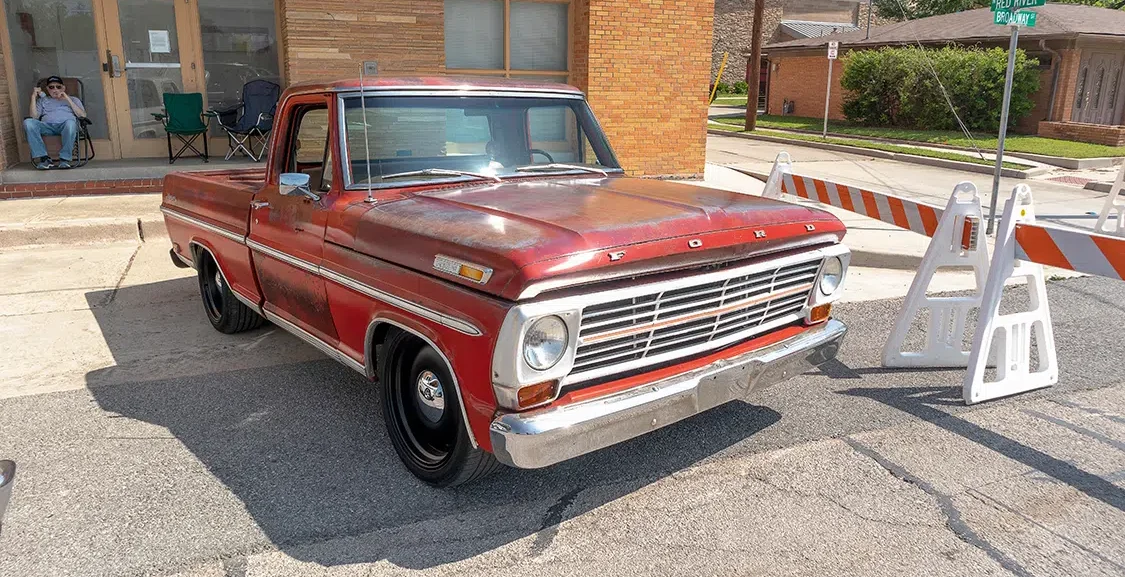 Texoma F100 Round up Collection of Trucks and Bronco's 