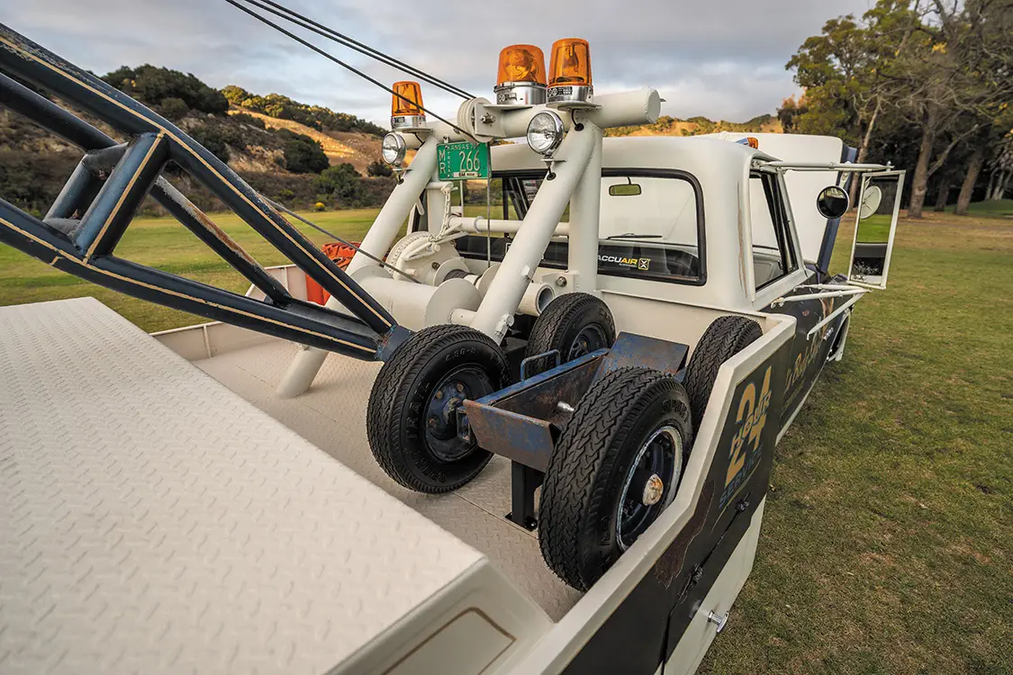 LT4-Powered 1970 Chevy C30 Wrecker