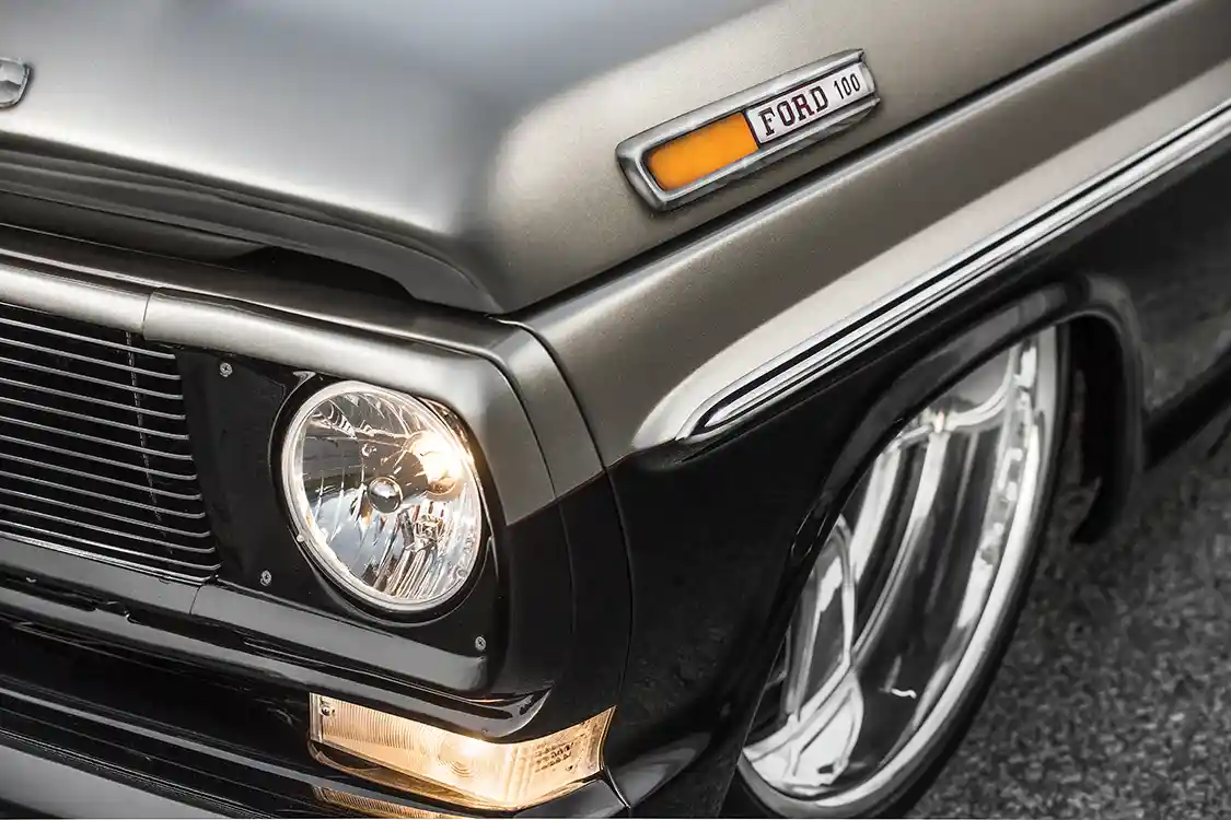 Ford F-100