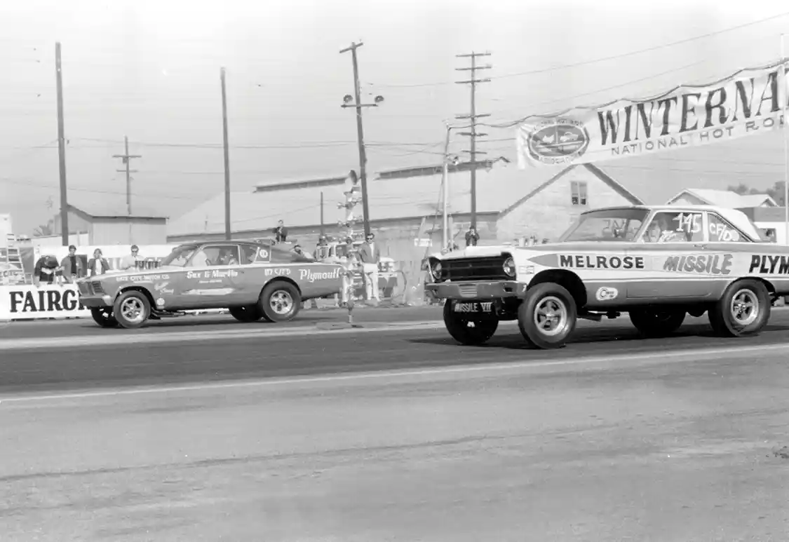 Funny Car Racing 